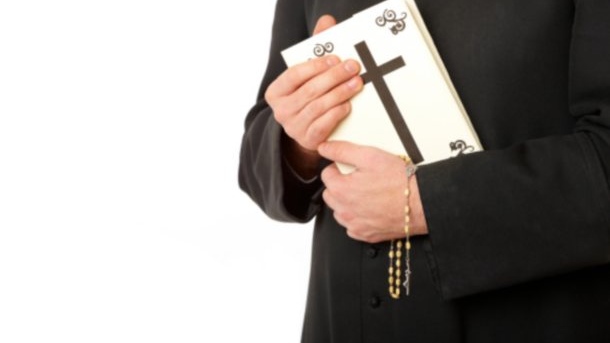 Sveštenik pedofil s Kosova uhapšen u Londonu